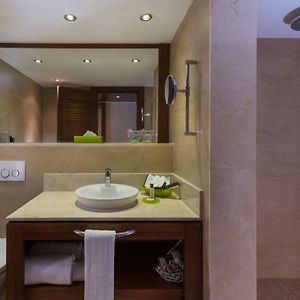 Premium Suite